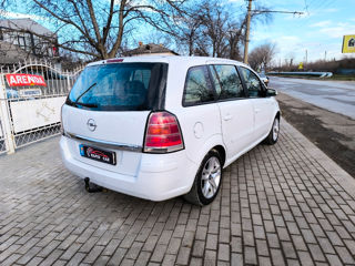 Opel Zafira foto 7