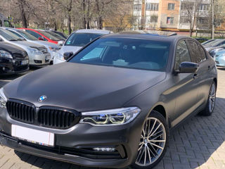 BMW 5 Series foto 1