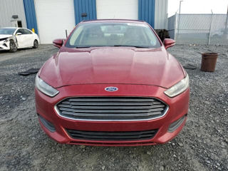 Ford Fusion foto 2