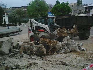 Вывоз строительного мусора самосвал basculanta nisip gunoi foto 3