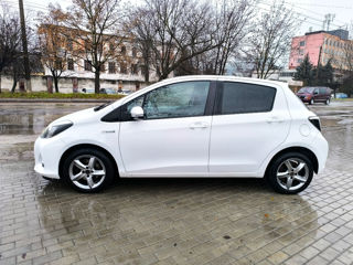 Toyota Yaris foto 4