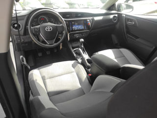 Toyota Auris foto 8