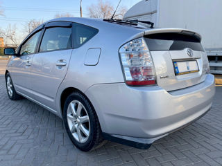 Toyota Prius foto 4