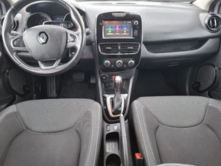 Renault Clio foto 9