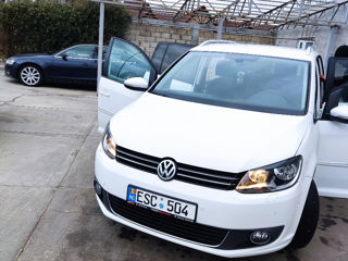 Volkswagen Touran foto 4