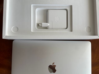 Se vinde Macbook 13 Pro nou foto 6