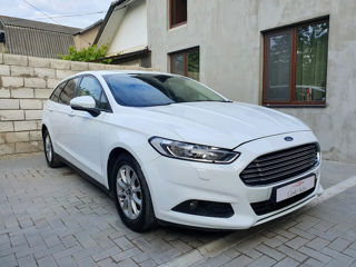 Ford Mondeo foto 2