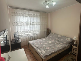 Apartament cu 3 camere, 66 m², Tineret, Ungheni foto 1