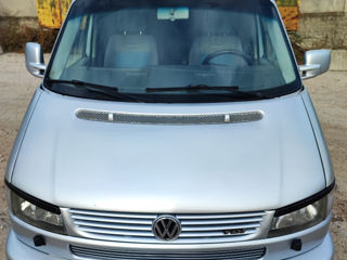 Volkswagen Transporter foto 2