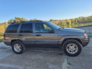 Jeep Grand Cherokee foto 2