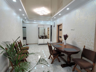 2-х комнатная квартира, 54 м², Буюканы, Кишинёв