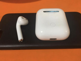 AirPods  кейс + левый наушник. foto 2