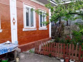 Vînd casa la sol in orașul Cornești (toate condițiile) foto 1