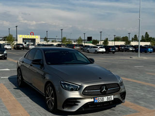 Mercedes E-Class foto 2