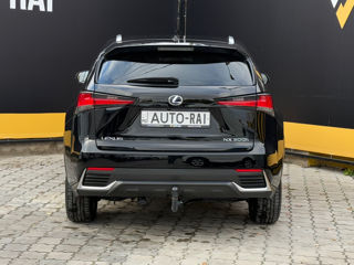 Lexus NX Series foto 11