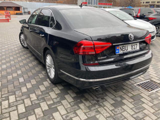 Volkswagen Passat foto 2