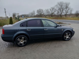 Volkswagen Passat foto 4