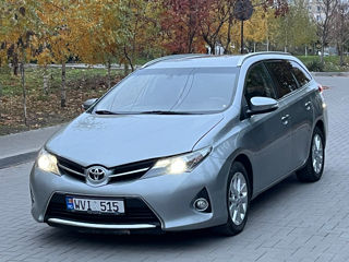 Toyota Auris foto 3