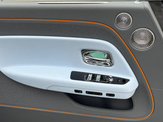 Rolls-Royce Spectre foto 6