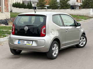 Volkswagen up! foto 6