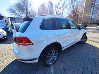 Volkswagen Touareg foto 9