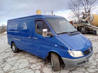 Mercedes Sprinter foto 2