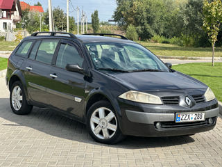 Renault Megane foto 2