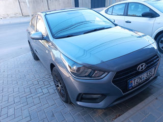 Hyundai Accent foto 7