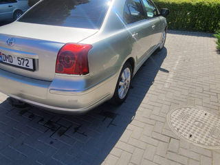 Toyota Avensis foto 6