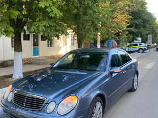 Mercedes E-Class foto 4