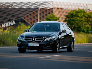 Mercedes E-Class foto 1