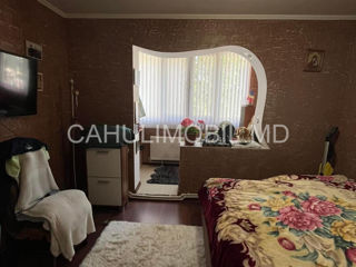 Apartament cu 3 camere, 68 m², Periferie, Cahul foto 4