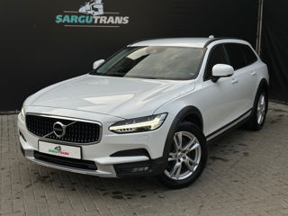 Volvo V90 Cross Country foto 1