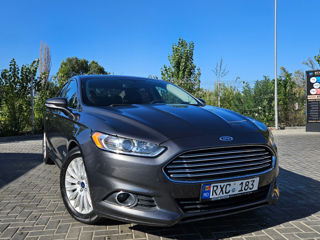 Ford Fusion foto 1