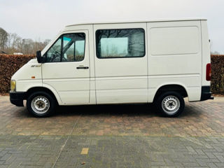 Volkswagen Caddy foto 2