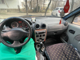 Dacia Logan foto 9