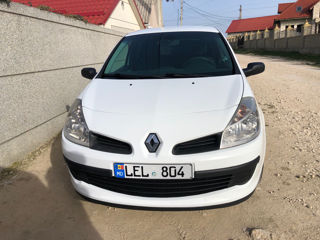 Renault Clio foto 2