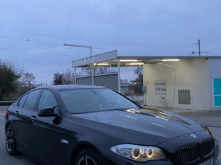 BMW 5 Series foto 2