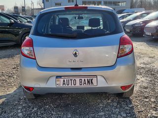 Renault Clio foto 5