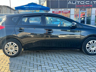 Toyota Auris foto 3