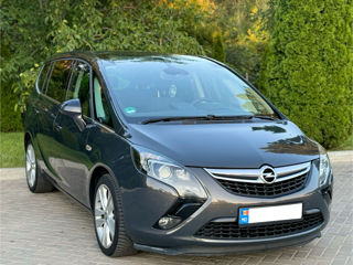 Opel Zafira foto 2