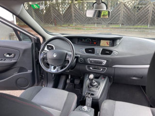 Renault Grand Scenic foto 9