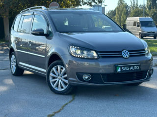 Volkswagen Touran foto 4