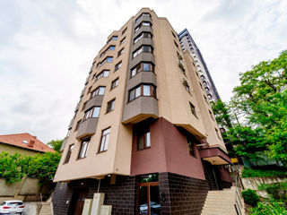 2-х комнатная квартира, 84 м², Центр, Кишинёв