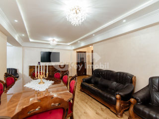 Apartament cu 2 camere, 85 m², Buiucani, Chișinău foto 16