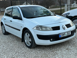 Renault Megane foto 3