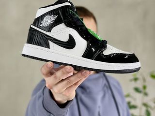 Nike Air Jordan 1 Retro High Carbon Fiber Black Unisex foto 1