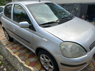 Toyota Yaris foto 8