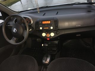 Nissan Micra foto 1