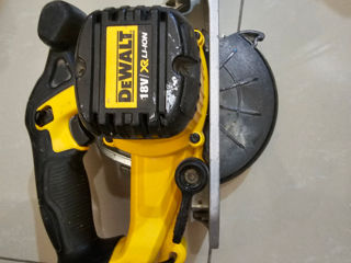 Vind ferestrau circular Dewalt foto 3